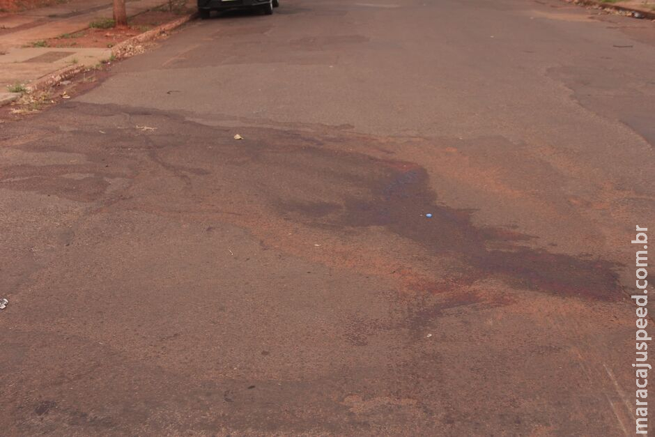 Família fica abalada com morte de jovem motociclista; local ficou coberto de sangue