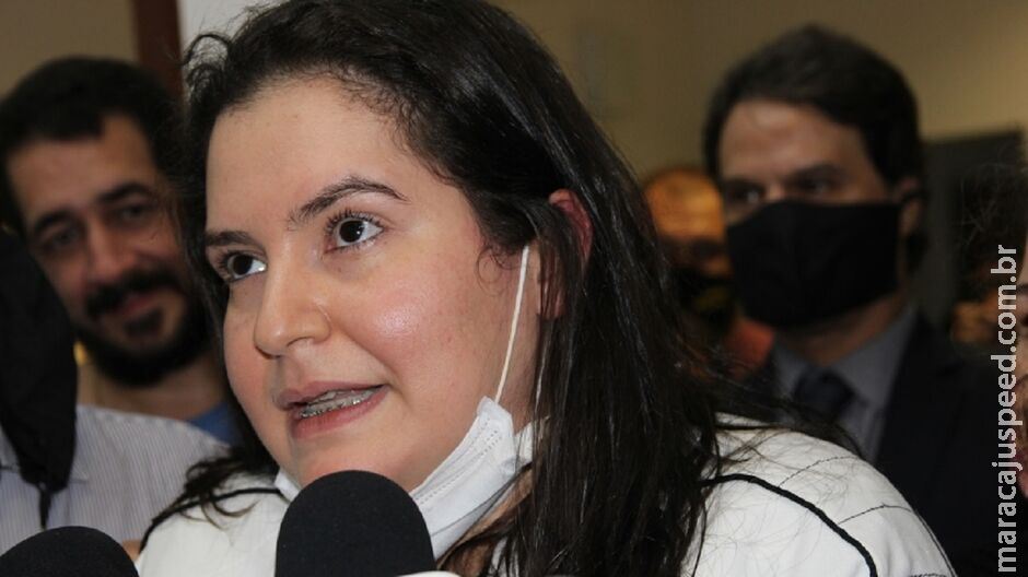 Gestão Rhaiza usa fundo da Educação indevidamente e é condenada pelo TCE em Naviraí Gestão Rhaiza usa fundo da Educação indevidamente e é condenada pelo TCE em Naviraí