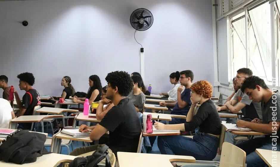 Governo divulga notas do Governo divulga notas do