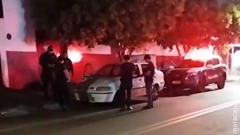 Homem é encontrado morto dentro de carro estacionado em Dourados