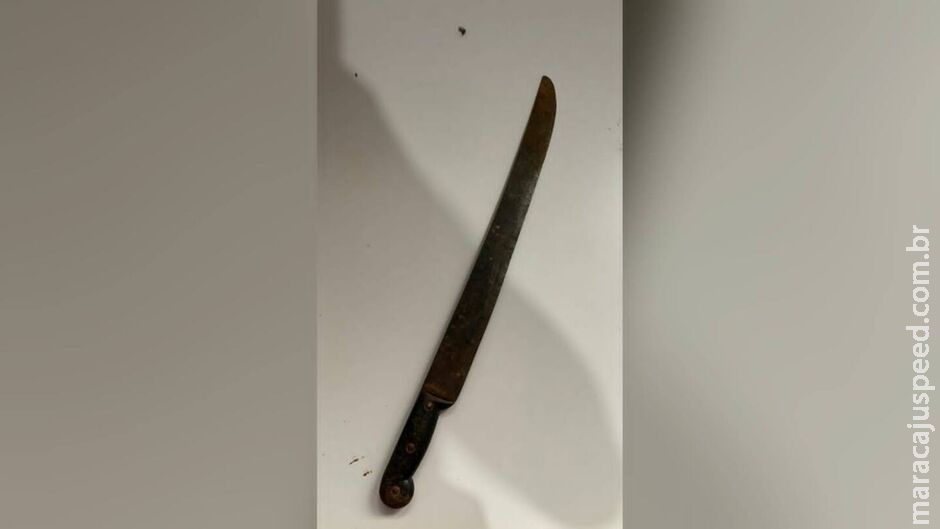 Homem é preso após agredir esposa com facão em Aquidauana Homem é preso após agredir esposa com facão em Aquidauana
