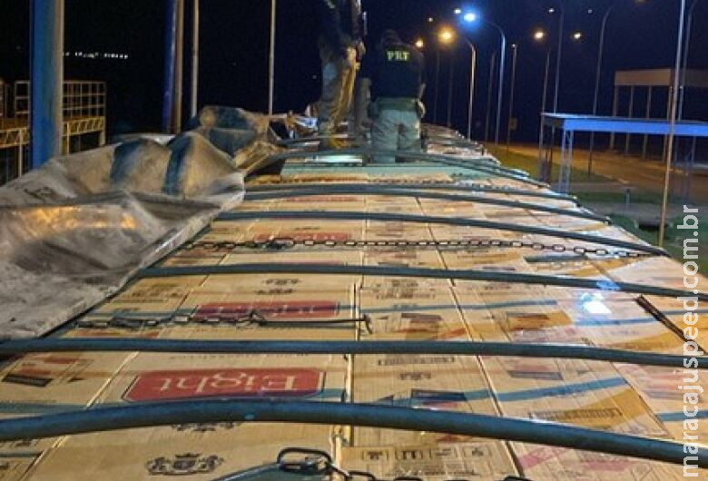 Homem é preso transportando 440 mil maços de cigarros contrabandeados Homem é preso transportando 440 mil maços de cigarros contrabandeados