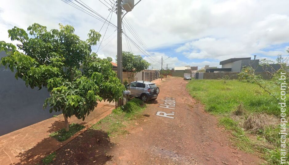 Idosa de 70 anos é atacada por cachorro do vizinho em Campo Grande Idosa de 70 anos é atacada por cachorro do vizinho em Campo Grande