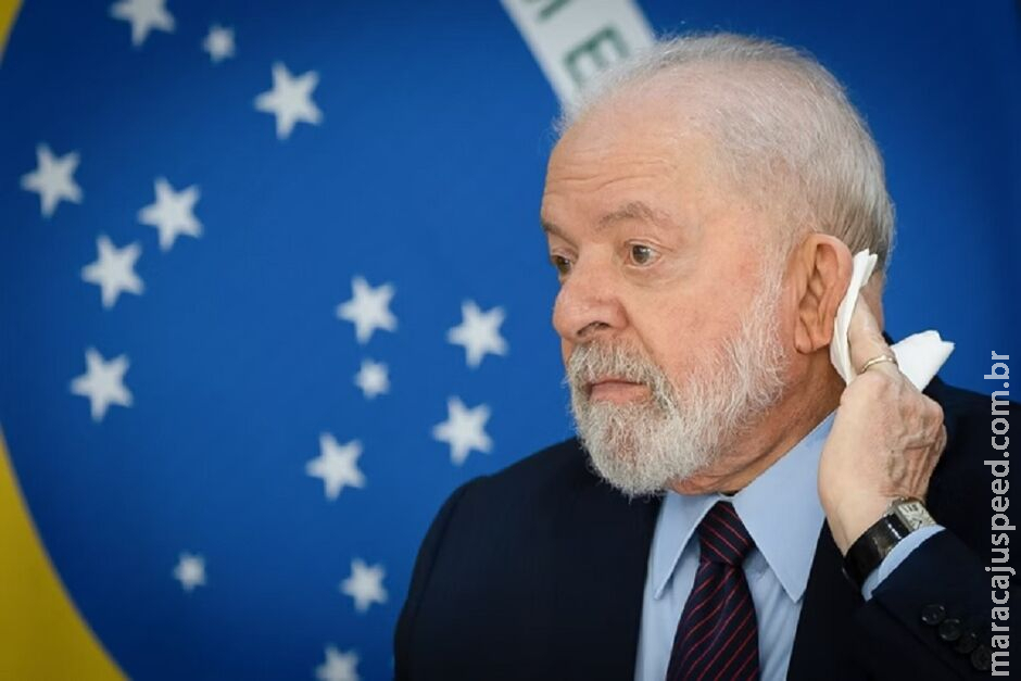 Lula sofre acidente doméstico e leva pontos na cabeça Lula sofre acidente doméstico e leva pontos na cabeça