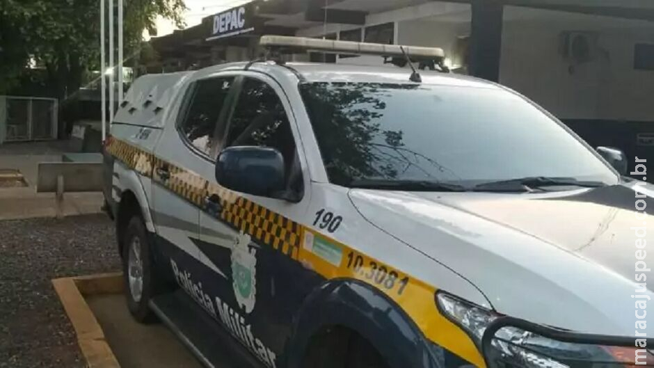 Mulher é socorrida após esfaqueamento em Vicentina e filha é suspeita do crime Mulher é socorrida após esfaqueamento em Vicentina e filha é suspeita do crime