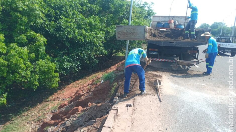 Prefeitura inicia obra contra erosão no Córrego Anhanduí e Avenida Nelly Martins Prefeitura inicia obra contra erosão no Córrego Anhanduí e Avenida Nelly Martins