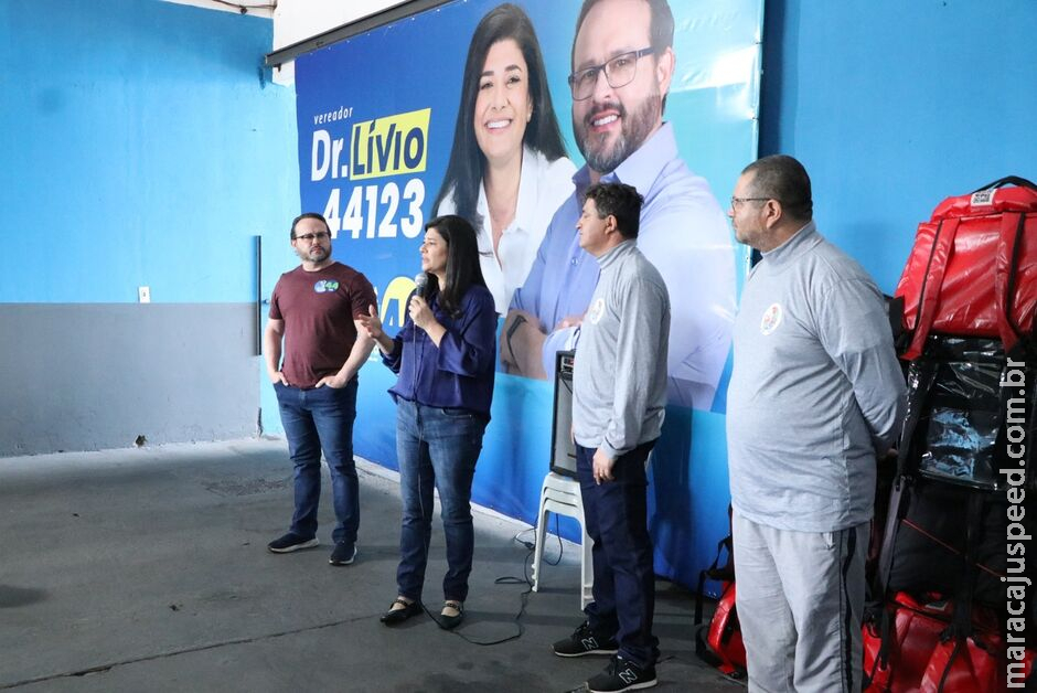 Rose conversa com motoentregadores e propõe pontos de apoio em Campo Grande Rose conversa com motoentregadores e propõe pontos de apoio em Campo Grande