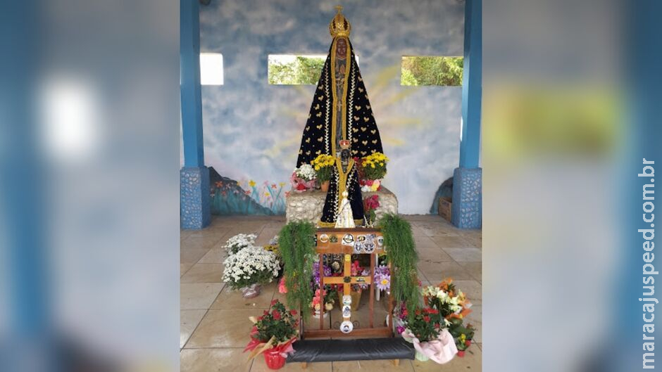 Santuário pega fogo e imagem de Nossa Senhora Aparecida sai intacta de incêndio em Camisão Santuário pega fogo e imagem de Nossa Senhora Aparecida sai intacta de incêndio em Camisão