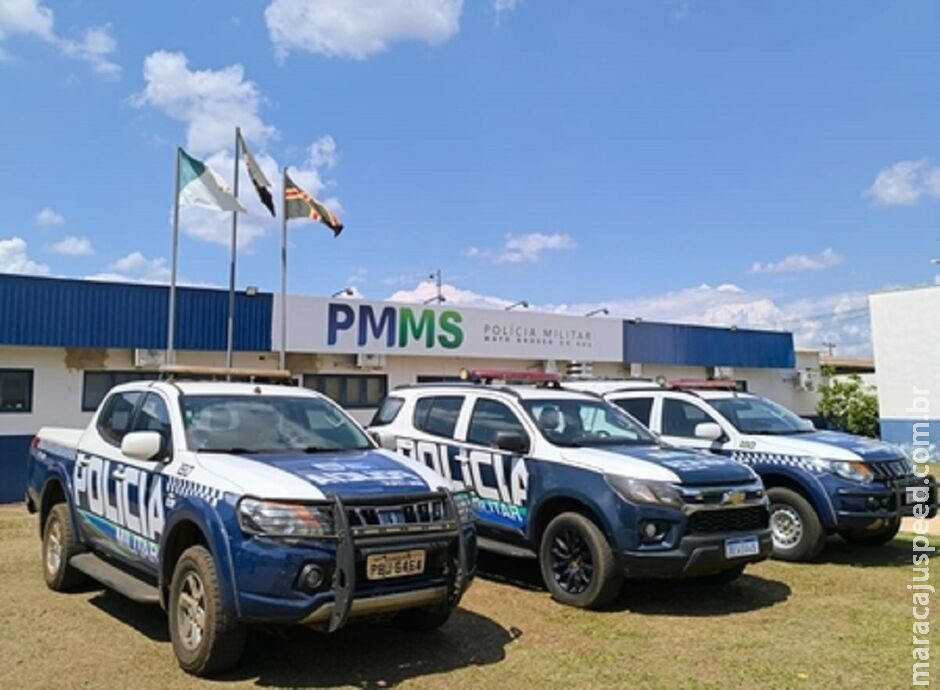 Adulto e adolescente são detidos por furtar drogaria em Sidrolândia Adulto e adolescente são detidos por furtar drogaria em Sidrolândia