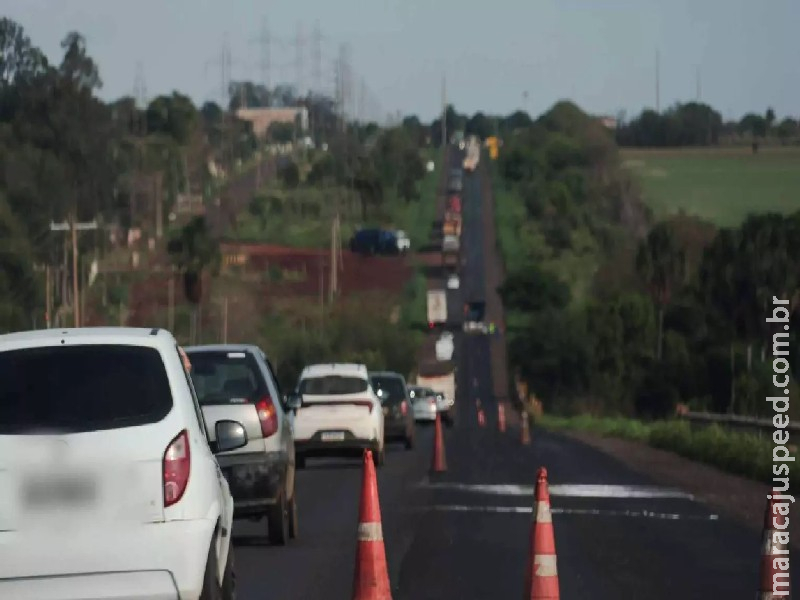 Atenção, motorista: BR-163 tem 9 pontos em pare e siga nesta sexta-feira, de Norte a Sul do estado Atenção, motorista: BR-163 tem 9 pontos em pare e siga nesta sexta-feira, de Norte a Sul do estado