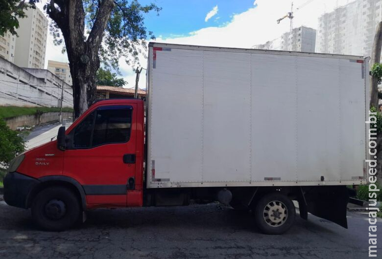 Caminhão que atropelou mulher em MS é localizado em SP após motorista fugir; veja vídeo Caminhão que atropelou mulher em MS é localizado em SP após motorista fugir; veja vídeo