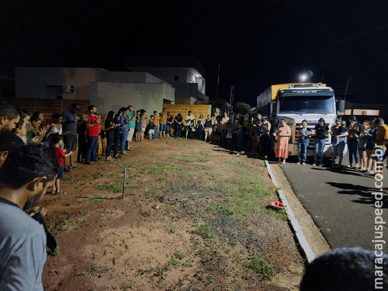 Com três moradores na CTI, comunidade de Paraíso das Águas se une em corrente de oração Com três moradores na CTI, comunidade de Paraíso das Águas se une em corrente de oração