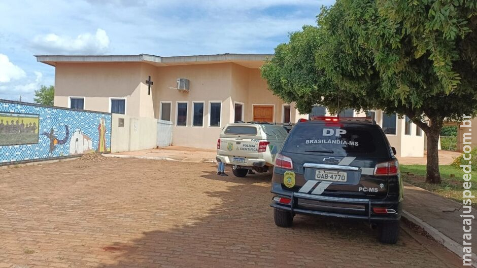 Homem é preso por tentar matar vítima a facadas em Brasilândia Homem é preso por tentar matar vítima a facadas em Brasilândia