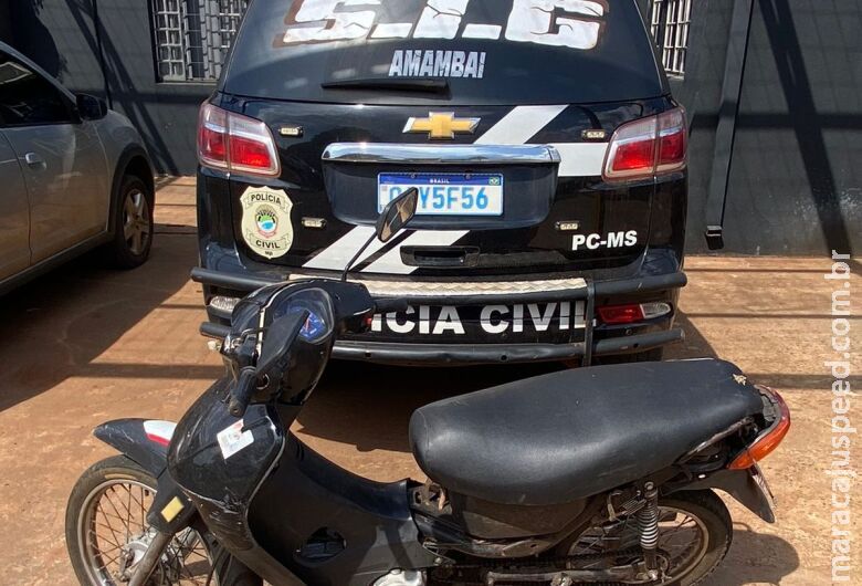 Homem esquece chave em mesa de comércio e tem moto furtada Homem esquece chave em mesa de comércio e tem moto furtada
