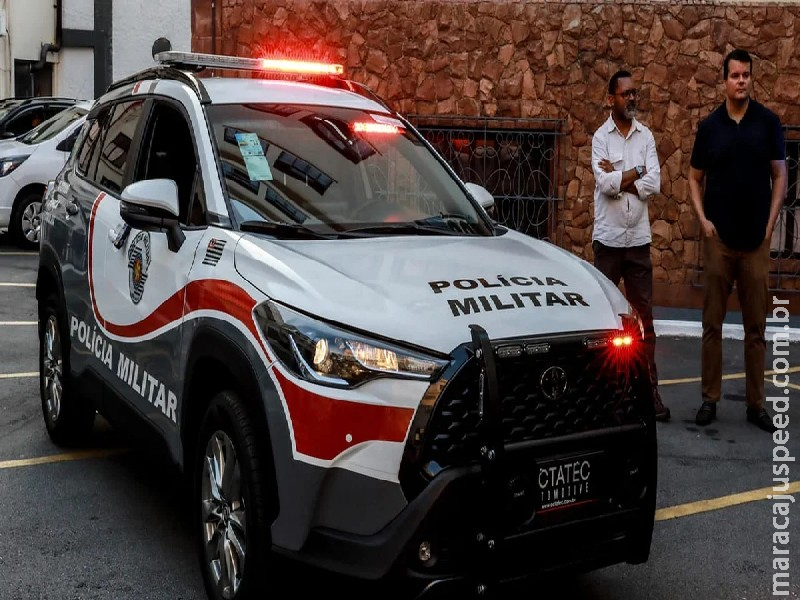 Idosa cai de janela de apartamento no litoral de SP; filho bombeiro militar é preso Idosa cai de janela de apartamento no litoral de SP; filho bombeiro militar é preso
