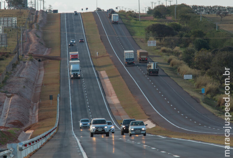 Mais de 210 mil veículos devem circular pela BR-163 durante o feriadão Mais de 210 mil veículos devem circular pela BR-163 durante o feriadão