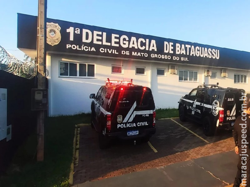Mulher é detida após perturbar idoso de 90 anos por dívida de R$ 20 de programa sexual em MS Mulher é detida após perturbar idoso de 90 anos por dívida de R$ 20 de programa sexual em MS