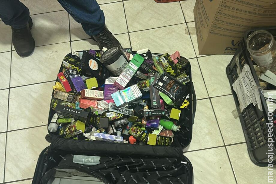 Operação da Polícia Civil apreende 3 mil cigarros eletrônicos na capital Operação da Polícia Civil apreende 3 mil cigarros eletrônicos na capital