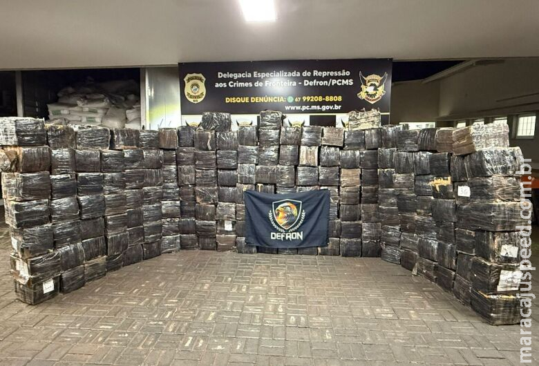 Polícia apreende 3,2t de maconha em meio a ração bovina em Dourados e prende cinco Polícia apreende 3,2t de maconha em meio a ração bovina em Dourados e prende cinco