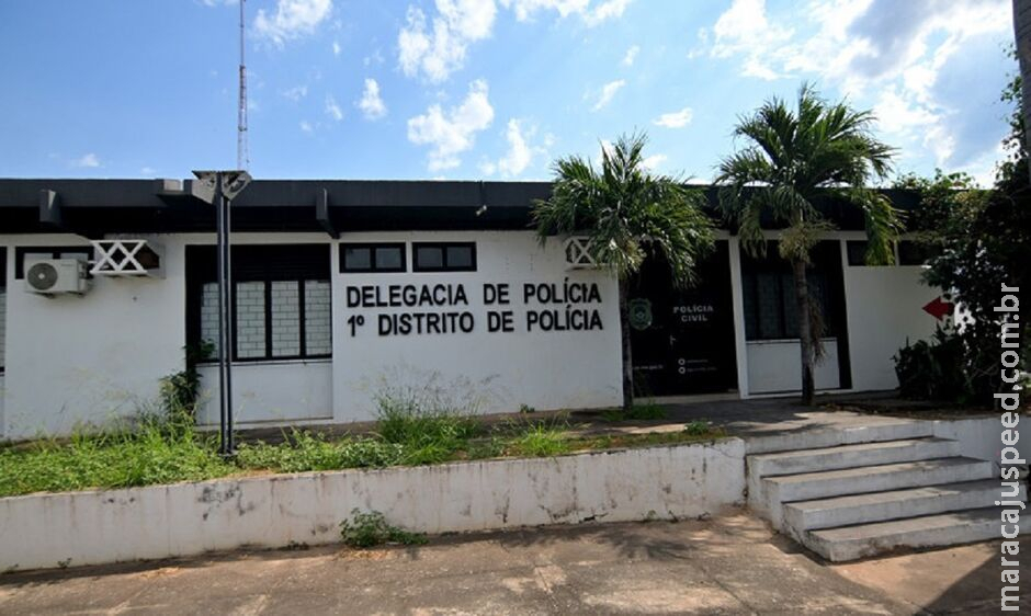 Polícia prende namorada do homem que matou mototaxista em Ladário Polícia prende namorada do homem que matou mototaxista em Ladário