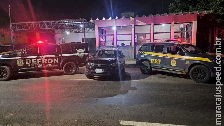 PRF e Defron prendem quadrilha com 3 toneladas de maconha em Dourados PRF e Defron prendem quadrilha com 3 toneladas de maconha em Dourados