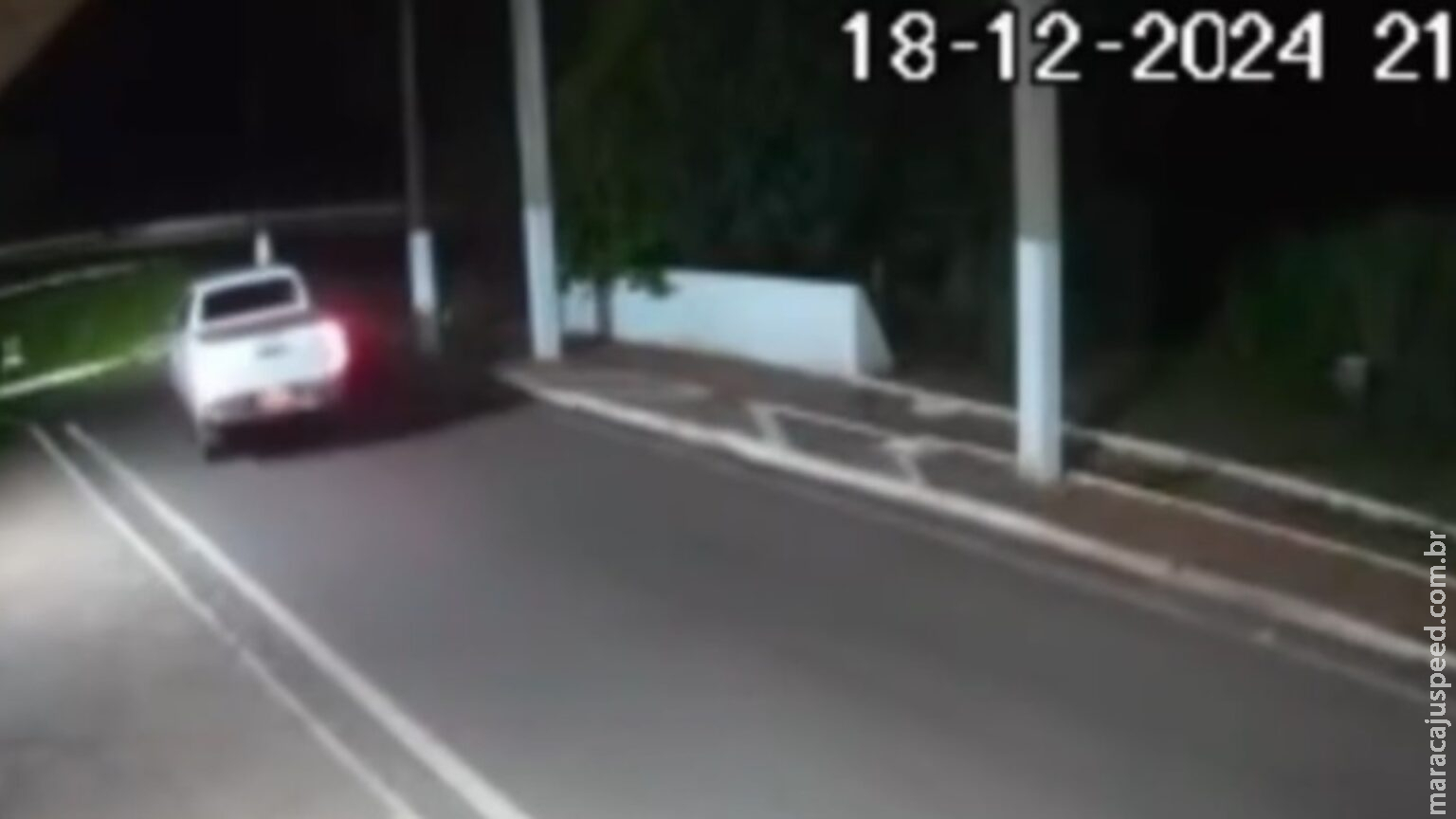 Adolescente de 15 anos é morto a tiros em roubo de caminhonetes durante churrasco em MS Adolescente de 15 anos é morto a tiros em roubo de caminhonetes durante churrasco em MS