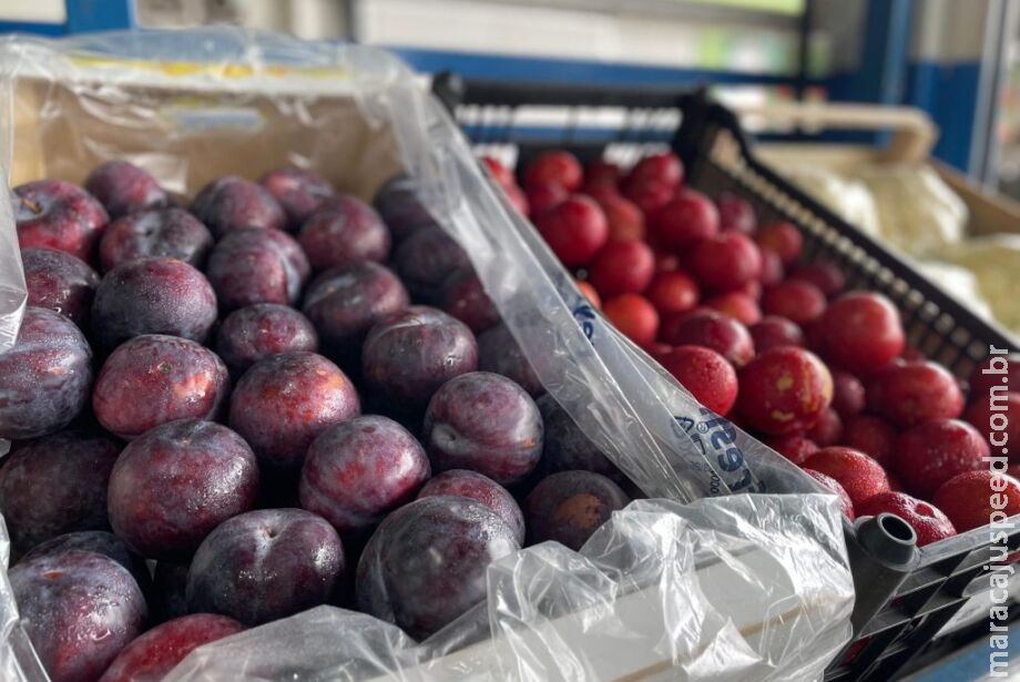 Frutas típicas da ceia de Natal apresentam queda de preço Frutas típicas da ceia de Natal apresentam queda de preço