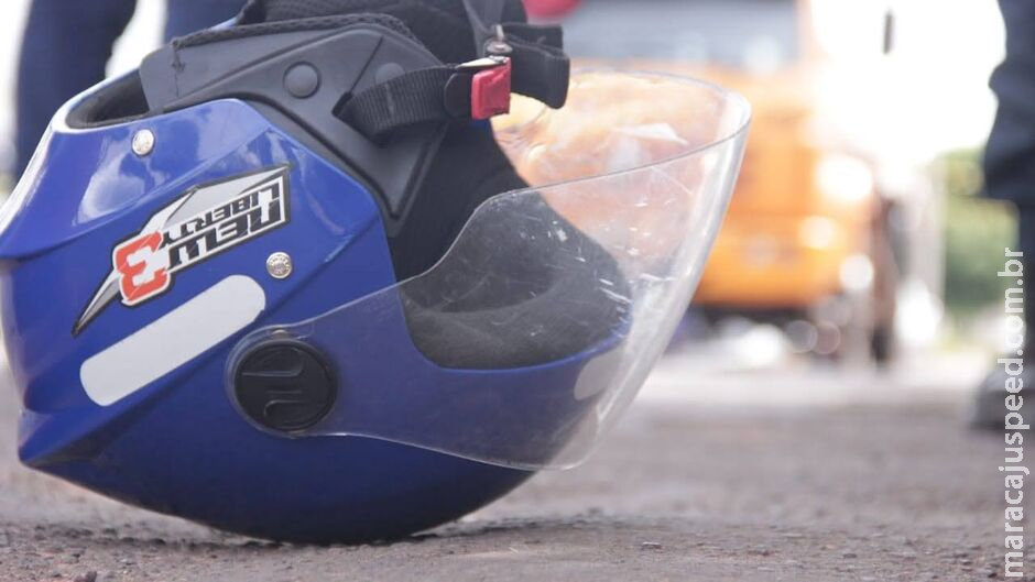 Homem é agredido a capacetadas por ex-marido da esposa em borracharia no Nova Lima Homem é agredido a capacetadas por ex-marido da esposa em borracharia no Nova Lima