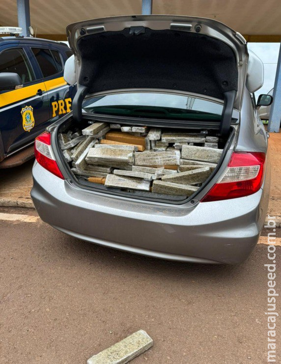 Homem é preso com 936 Kg de maconha Homem é preso com 936 Kg de maconha