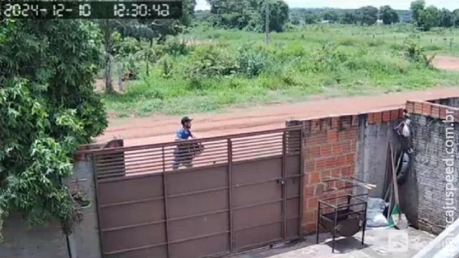 Ladrão aproveita ausência de motorista e furta cerveja de caminhão em Aquidauana Ladrão aproveita ausência de motorista e furta cerveja de caminhão em Aquidauana