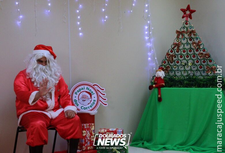 Mais de 130 mil cartas do Papai Noel dos Correios estão disponíveis para adoção Mais de 130 mil cartas do Papai Noel dos Correios estão disponíveis para adoção