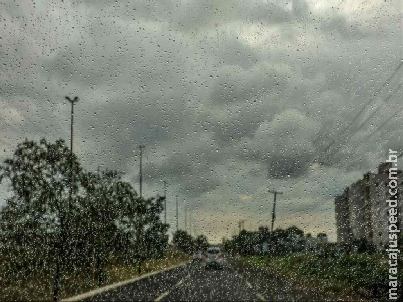 Mato Grosso do Sul está em alerta de chuvas de 100 milímetros e ventos de 100 km/h Mato Grosso do Sul está em alerta de chuvas de 100 milímetros e ventos de 100 km/h