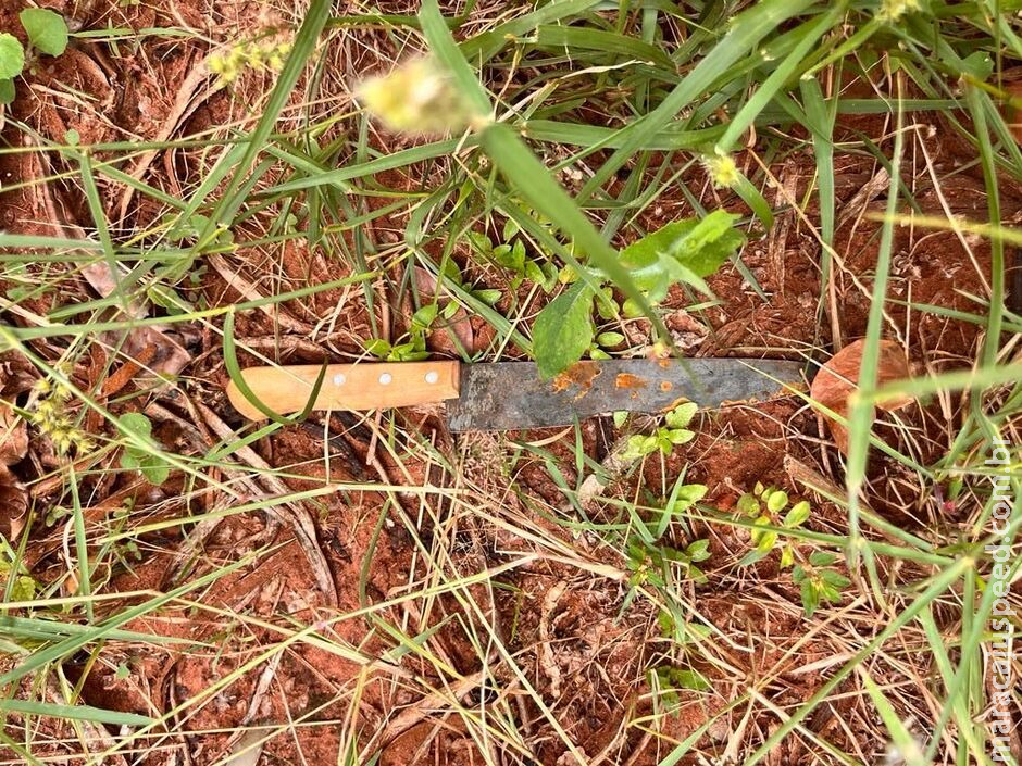 Morador de rua é esfaqueado no Jardim Itamaracá Morador de rua é esfaqueado no Jardim Itamaracá