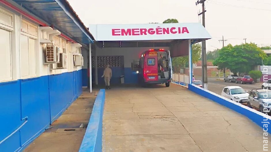Motociclista fratura joelho após bater em caminhonete em Aquidauana Motociclista fratura joelho após bater em caminhonete em Aquidauana