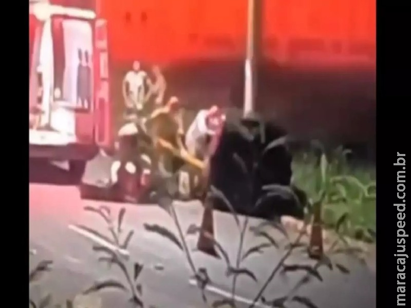 Motorista que morreu ao bater em poste tinha 58 anos e pode ter sofrido mal súbito Motorista que morreu ao bater em poste tinha 58 anos e pode ter sofrido mal súbito