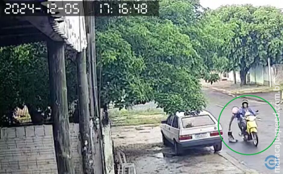 Mulher que largou cachorra na rua é multada em R$ 3 mil em Coxim Mulher que largou cachorra na rua é multada em R$ 3 mil em Coxim