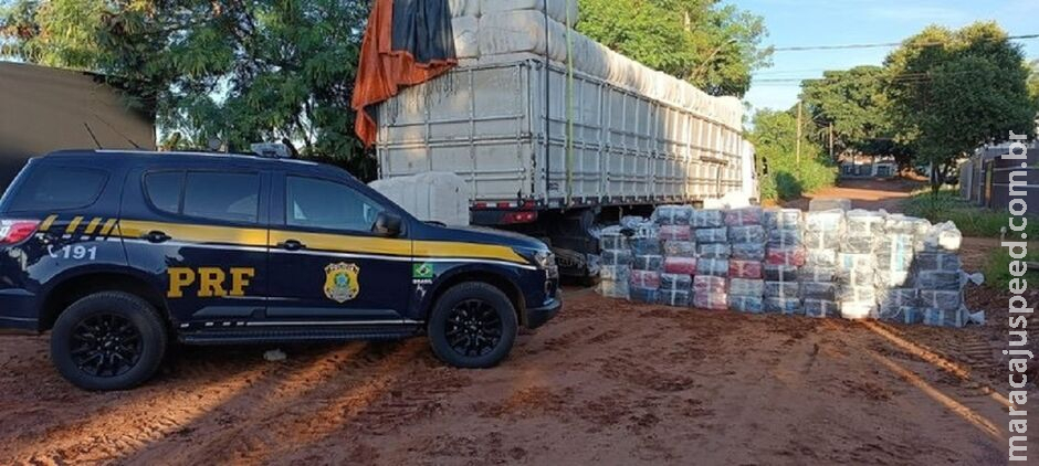 Por R$ 15 mil, caminhoneiro aceita levar 1 tonelada de droga, mas é preso no Itamaracá Por R$ 15 mil, caminhoneiro aceita levar 1 tonelada de droga, mas é preso no Itamaracá