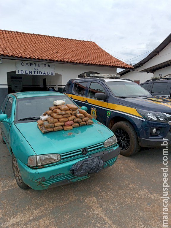 PRF apreende 24 Kg de skunk dentro de pneus de Gol em Caarapó