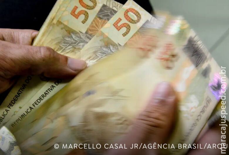 Segunda parcela do décimo terceiro deve ser paga até esta sexta-feira Segunda parcela do décimo terceiro deve ser paga até esta sexta-feira