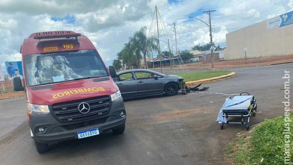 Acidente entre carro e moto deixa jovem ferido em Chapadão do Sul Acidente entre carro e moto deixa jovem ferido em Chapadão do Sul