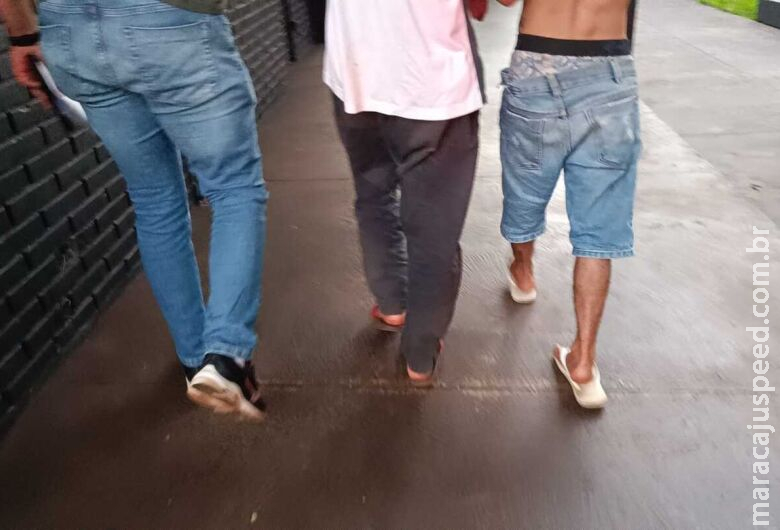 Acusados de agredirem idosa são presos e confessam crime Acusados de agredirem idosa são presos e confessam crime