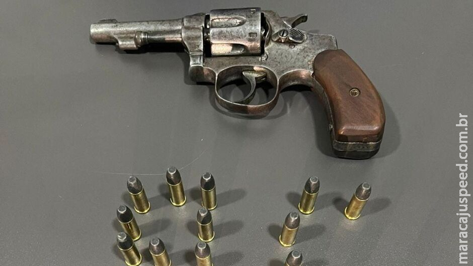 Ao cobrar dívida, homem ameaça casal e dá tiro para o alto no Jardim Campo Nobre Ao cobrar dívida, homem ameaça casal e dá tiro para o alto no Jardim Campo Nobre