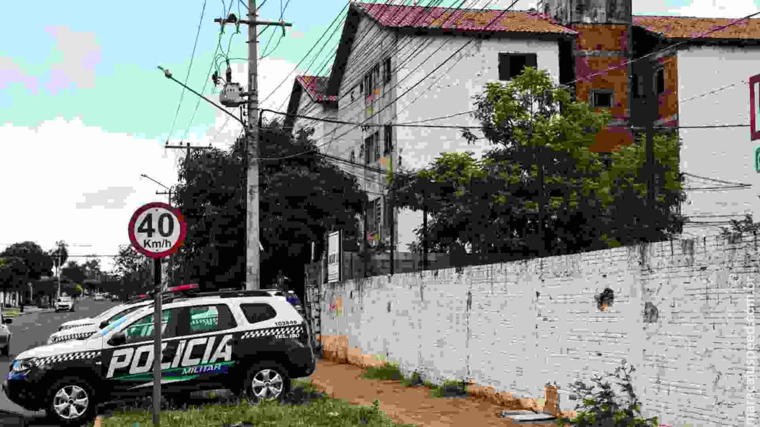 Armado com facão, homem morre em confronto com a polícia durante operação no Carandiru Armado com facão, homem morre em confronto com a polícia durante operação no Carandiru