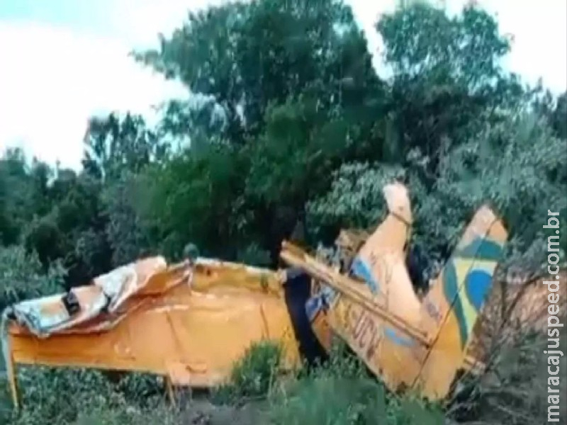 Avião agrícola cai em fazenda no interior de Mato Grosso do Sul e piloto morre Avião agrícola cai em fazenda no interior de Mato Grosso do Sul e piloto morre