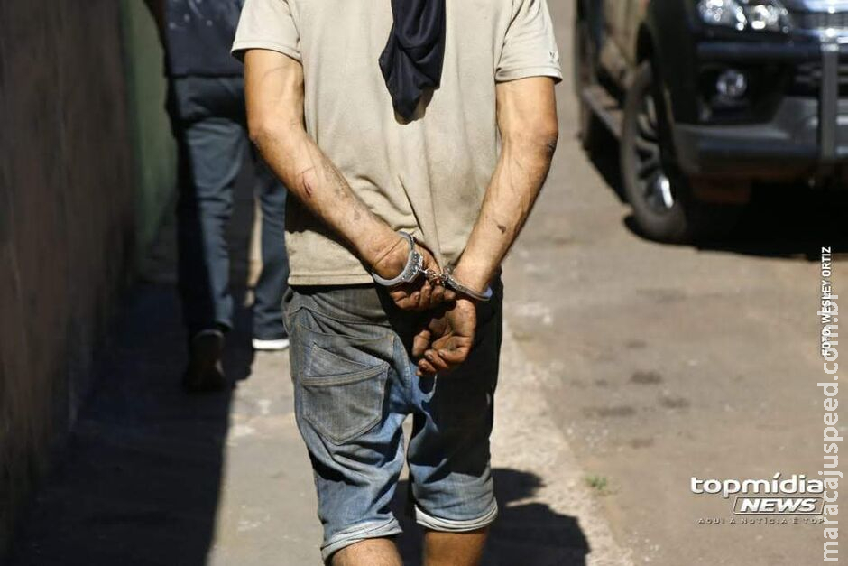 Detento recebe Detento recebe