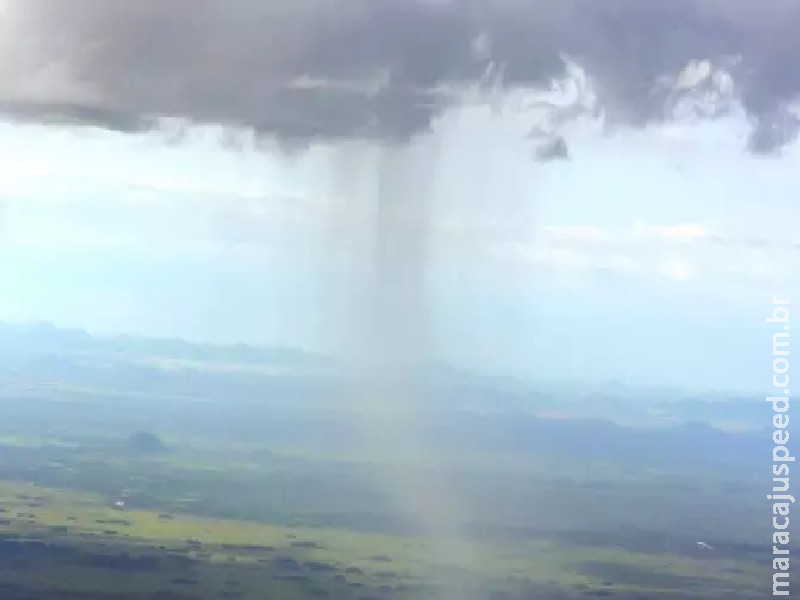 Enquanto 15 municípios de MS estão em alerta para chuvas intensas, calor se intensifica em outras cidades Enquanto 15 municípios de MS estão em alerta para chuvas intensas, calor se intensifica em outras cidades