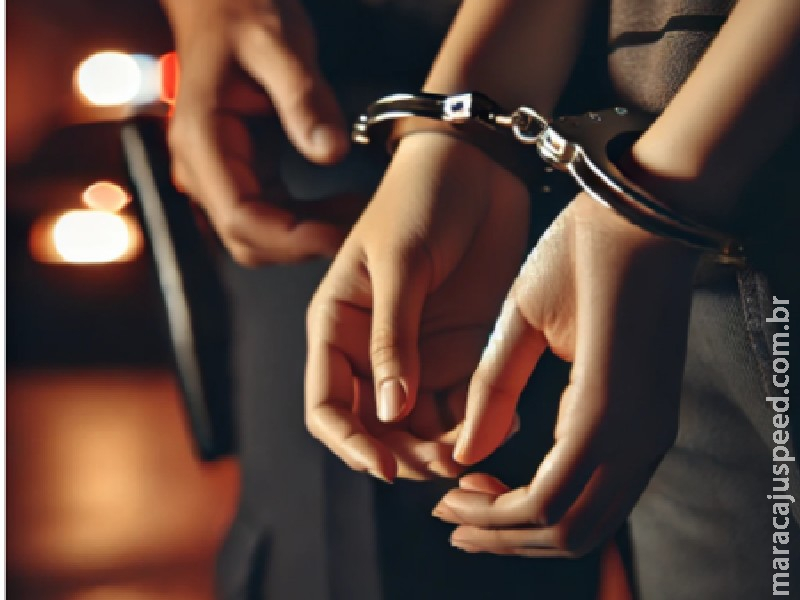 Força Tática da PM captura mulher foragida da justiça em boate na ZBM Força Tática da PM captura mulher foragida da justiça em boate na ZBM