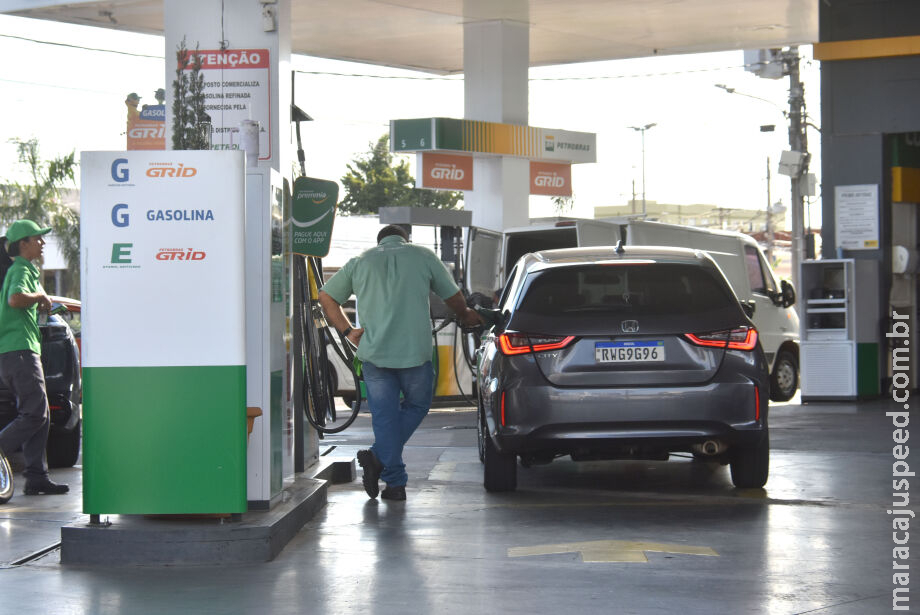 Gasolina ficará mais cara com alta de ICMS e defasagem de preços Gasolina ficará mais cara com alta de ICMS e defasagem de preços