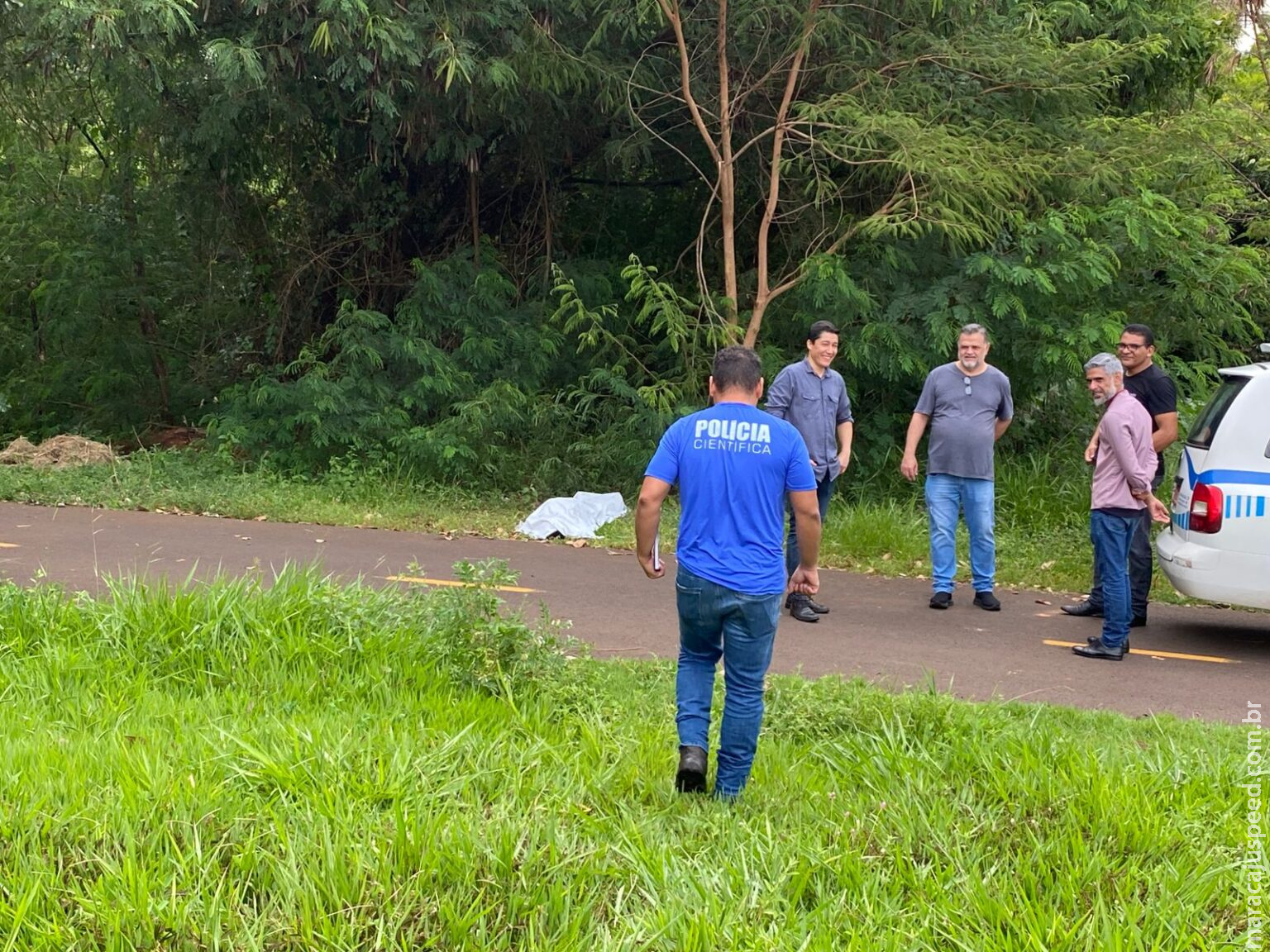 Homem é encontrado morto e padrasto tem parada cardíaca ao reconhecer enteado Homem é encontrado morto e padrasto tem parada cardíaca ao reconhecer enteado