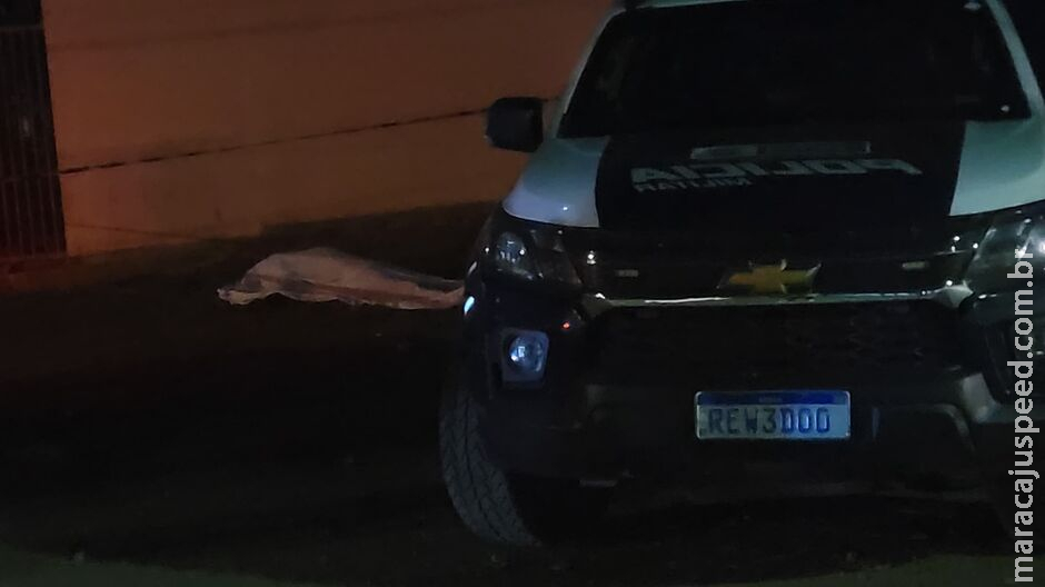 Homem se envolve em briga e é espancado até a morte na Mata do Jacinto Homem se envolve em briga e é espancado até a morte na Mata do Jacinto